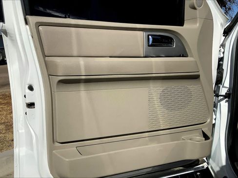 Used 2013 Ford Expedition EL Limited image 20