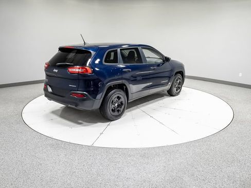 Used 2016 Jeep Cherokee Sport w/ Safety Group AWD/4WD image 27