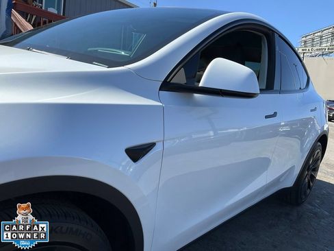 Used 2023 Tesla Model Y Long Range AWD/4WD image 95