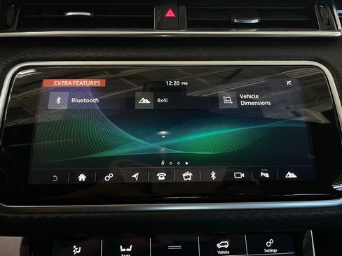 Used 2020 Land Rover Range Rover Velar R-Dynamic S AWD/4WD image 40