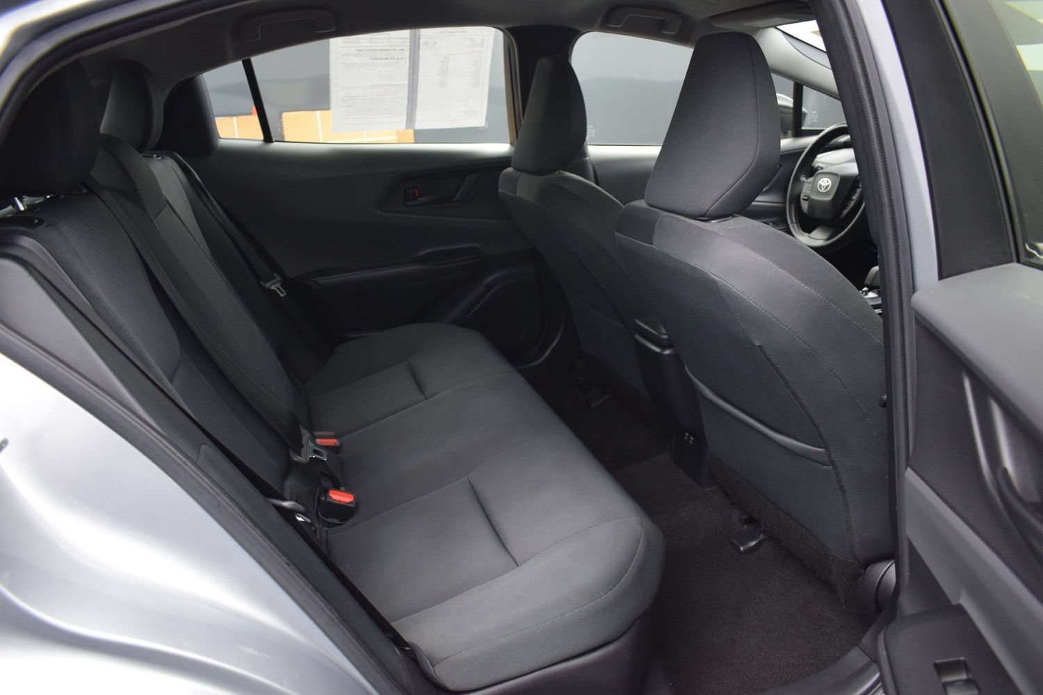 Used 2023 Toyota Prius LE FWD image 11