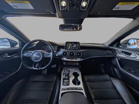 Used 2018 Kia Stinger GT2 RWD image 29