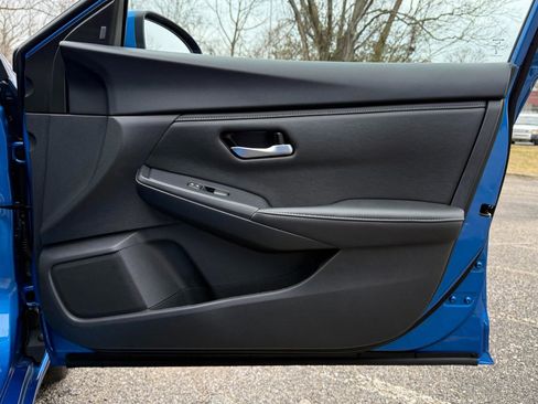 Used 2025 Nissan Sentra SV image 16