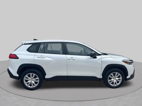 Used 2023 Toyota Corolla Cross L AWD/4WD image 7