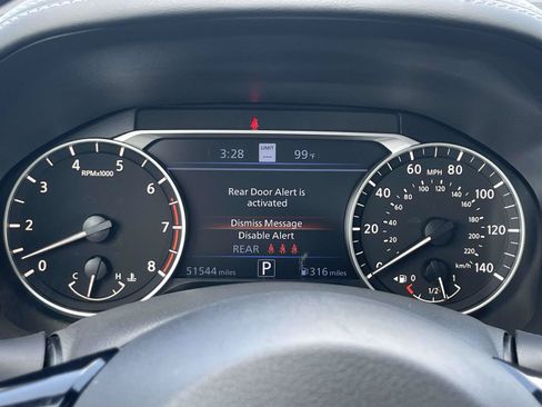 Used 2024 Nissan Altima 2.5 SL FWD image 19