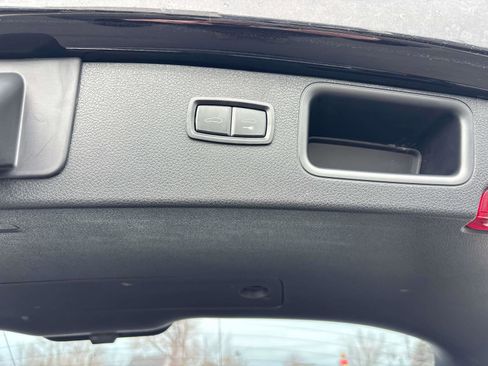 Used 2021 Porsche Macan GTS image 9