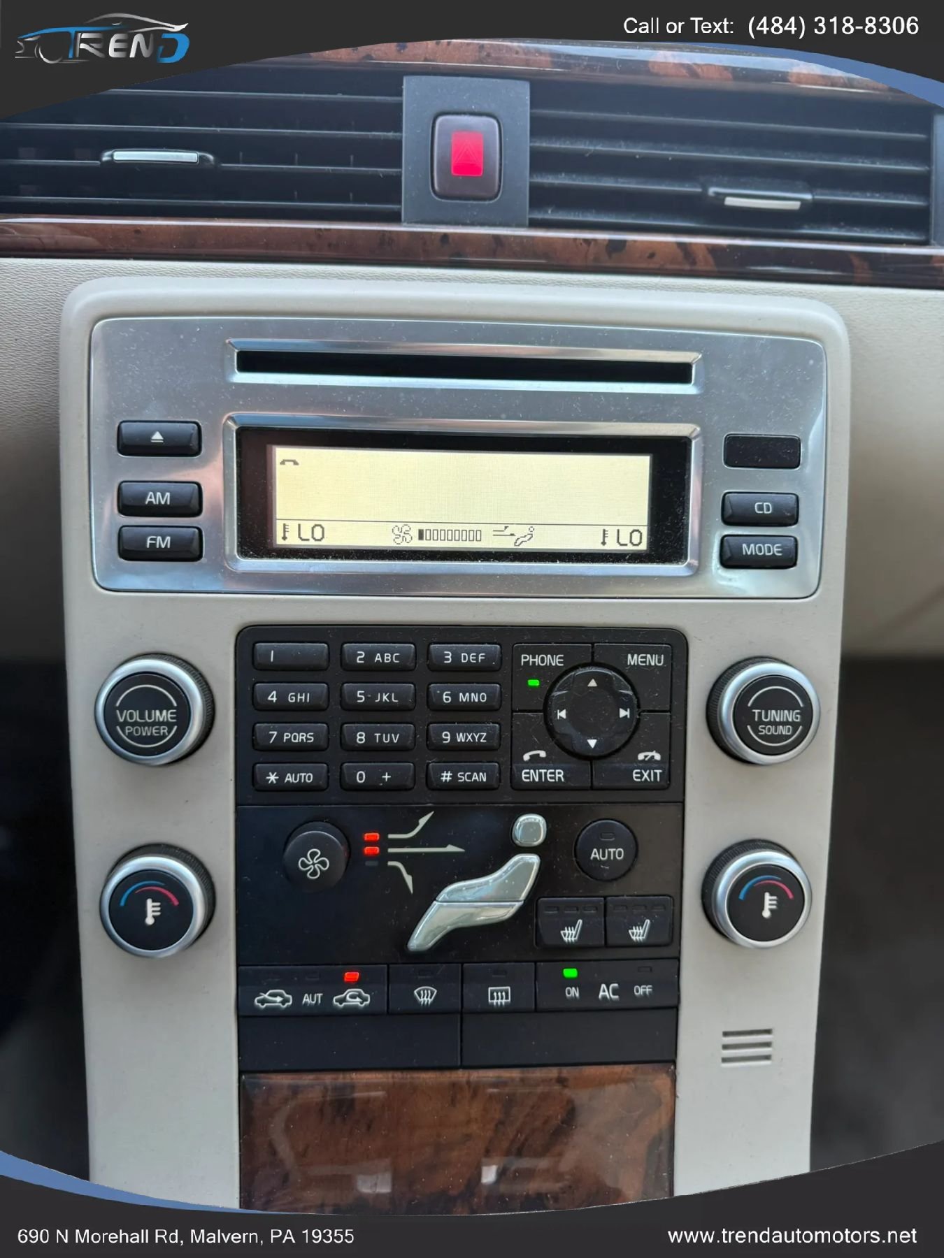 Used 2010 Volvo V70 R-Design FWD image 5