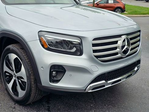 New 2026 Mercedes-Benz GLB 250 4MATIC image 3