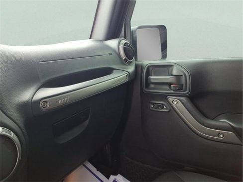 Used 2017 Jeep Wrangler Unlimited Sport image 20