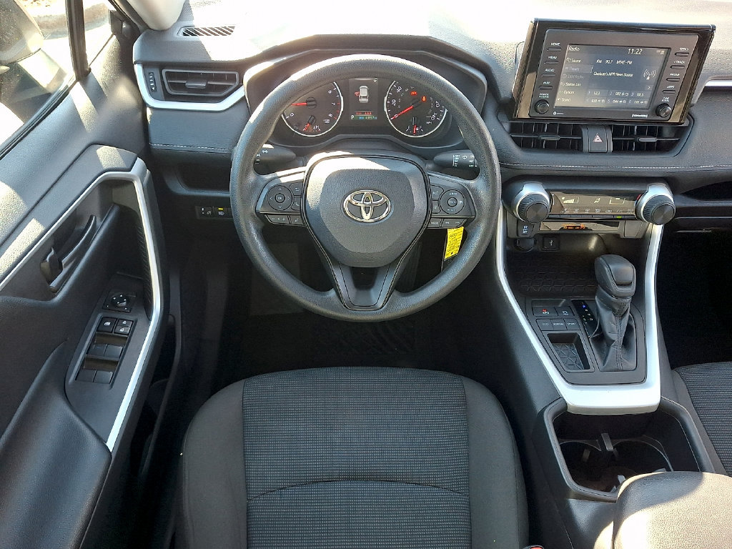 Used 2022 Toyota RAV4 LE FWD image 11