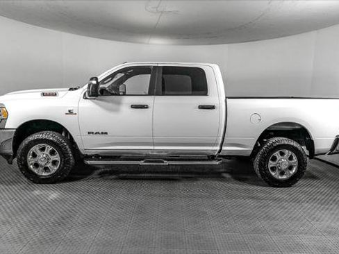 Used 2024 RAM 2500 Big Horn w/ Off Road Package image 3
