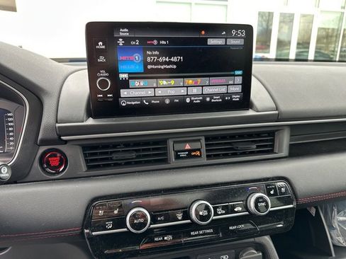 Certified 2025 Honda Pilot Black Edition image 19