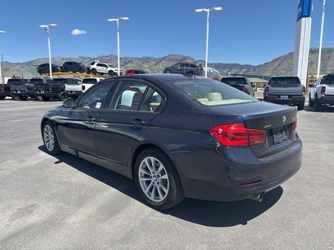 Used 2016 BMW 320i xDrive Sedan AWD/4WD image 5