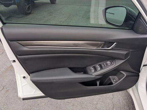 Used 2022 Honda Accord Sport image 14