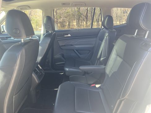 Certified 2023 Volkswagen Atlas SE image 30