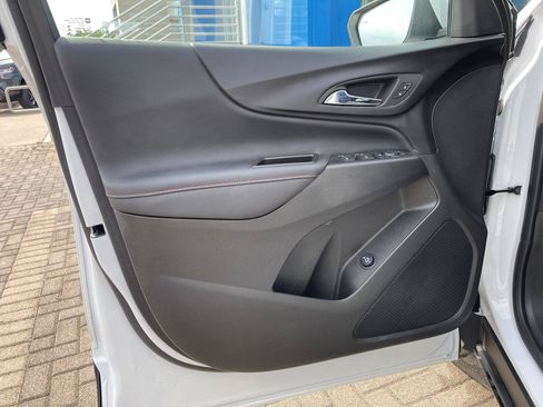 Used 2024 Chevrolet Equinox RS w/ LPO, Floor Liner Package FWD image 12