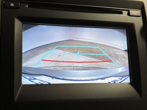 Used 2017 Toyota Camry LE FWD image 15