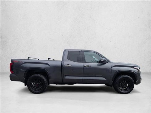 Used 2023 Toyota Tundra Limited image 4