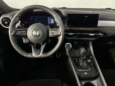 Used 2024 Alfa Romeo Tonale Veloce image 12