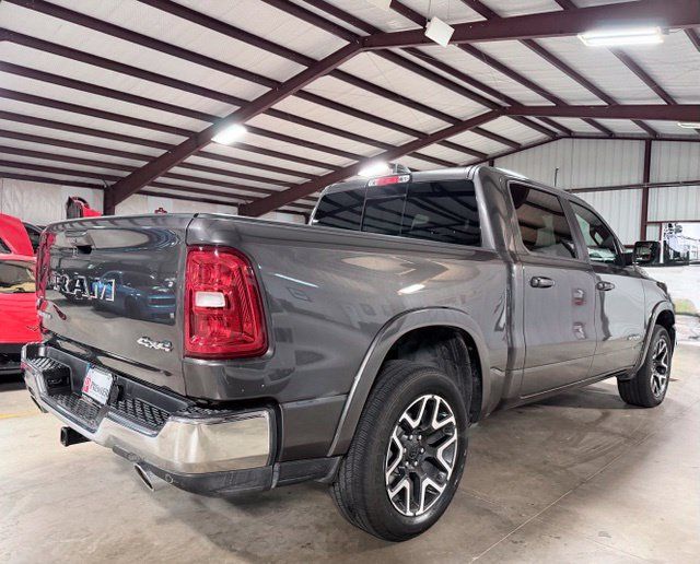 Used 2026 RAM 1500 Laramie AWD/4WD image 3
