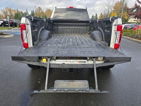 Used 2019 Ford F350 Lariat w/ Lariat Ultimate Package image 32