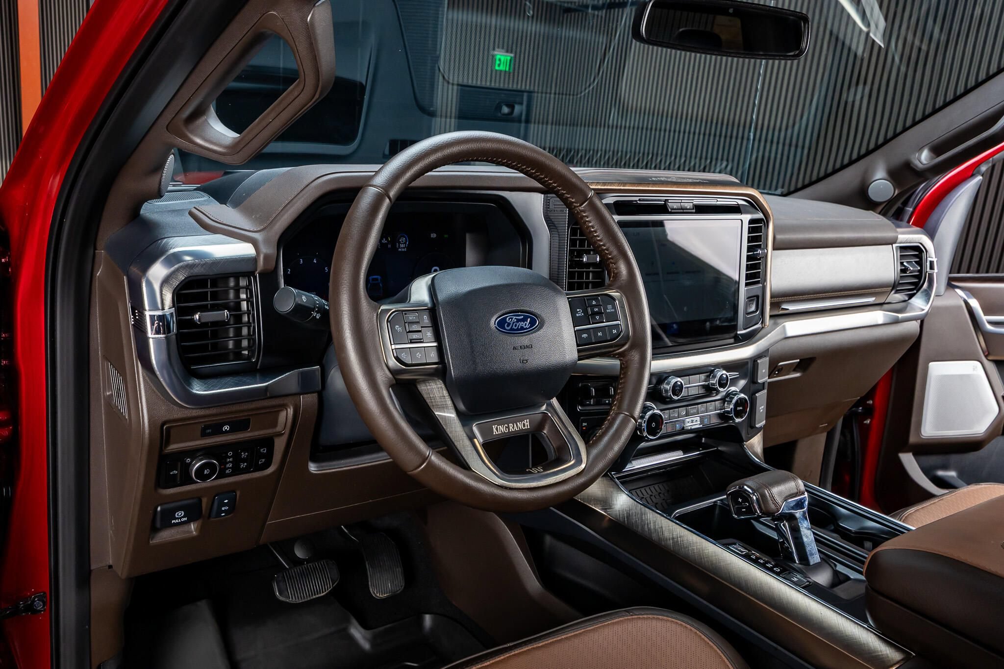 Used 2025 Ford F150 King Ranch w/ FX4 Off-Road Package AWD/4WD image 17
