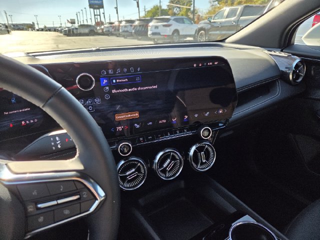 Used 2024 Chevrolet Blazer EV LT AWD/4WD image 29
