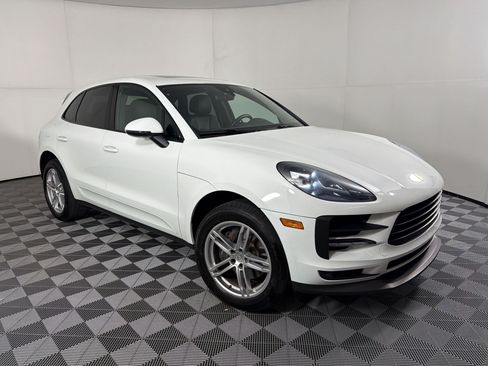 Certified 2021 Porsche Macan AWD/4WD image 7