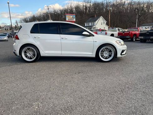 Used 2019 Volkswagen Golf R 4-Door image 9