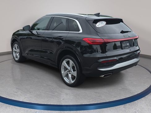 Used 2025 Audi Q5 Premium Plus w/ Premium Plus AWD/4WD image 7