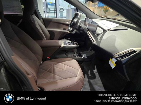 New 2026 BMW iX xDrive60 image 11