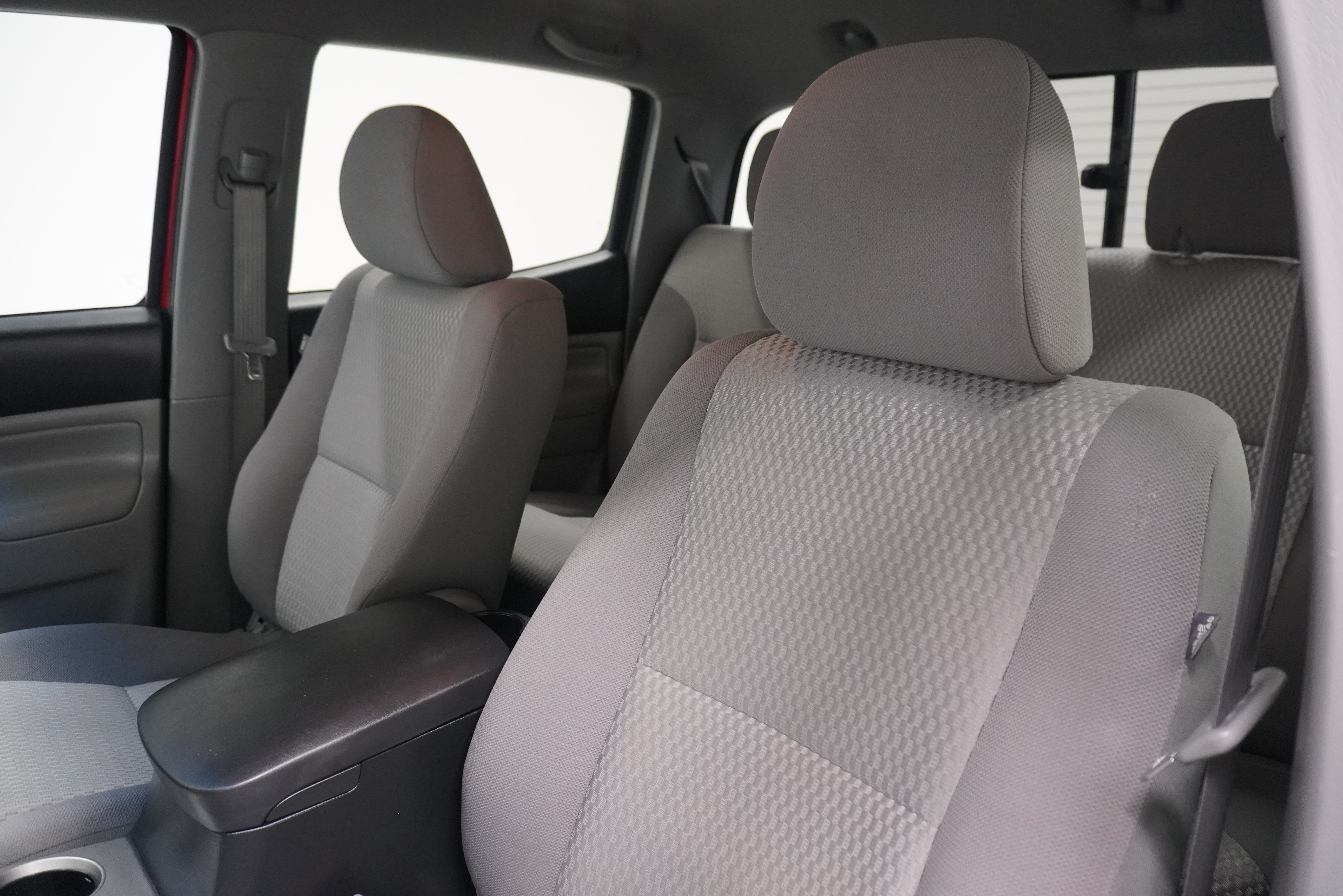 Used 2014 Toyota Tacoma PreRunner w/ SR5 Package RWD image 10