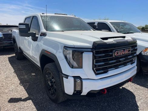 Used 2024 GMC Sierra 2500 AT4 w/ AT4 Premium Plus Package AWD/4WD image 2