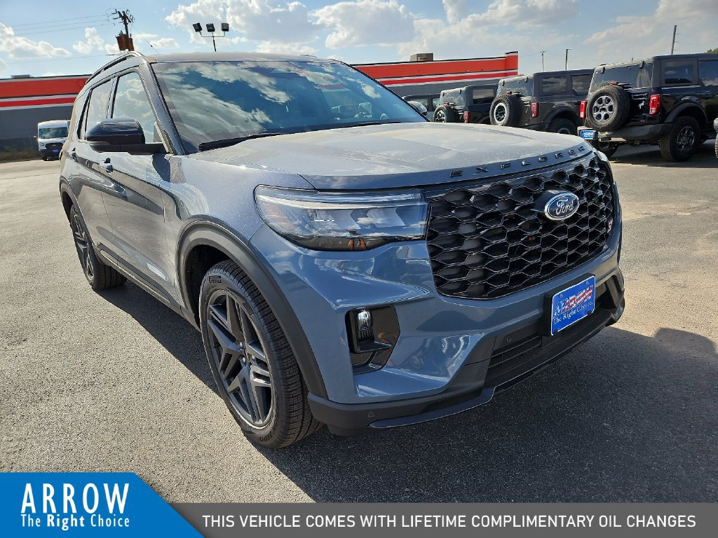 New 2026 Ford Explorer ST RWD image 2