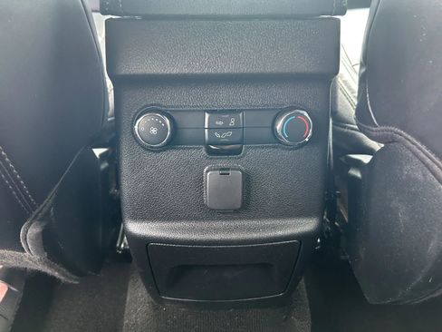 Used 2019 Ford Explorer XLT w/ Equipment Group 202A image 22