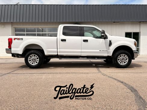 Used 2019 Ford F250 XLT w/ XLT Value Package AWD/4WD image 1