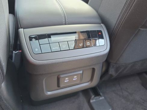 New 2026 Nissan Pathfinder SV AWD/4WD image 28