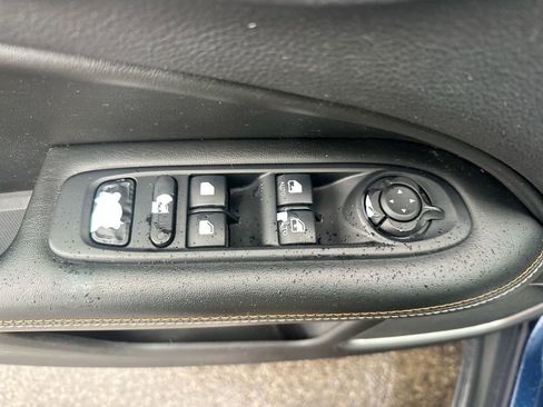 Used 2018 Jeep Compass Latitude w/ Popular Equipment Group image 39