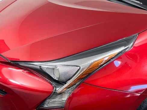 Used 2016 Toyota Prius Two image 10