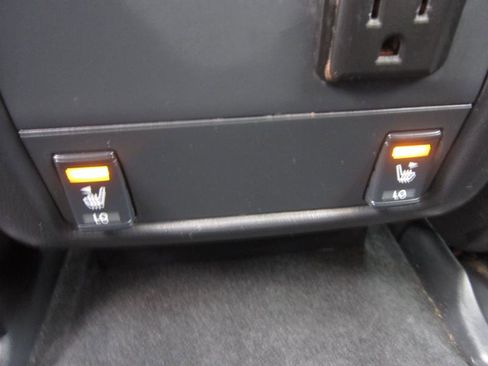 Used 2015 Nissan Pathfinder Platinum w/ Cargo Package image 36