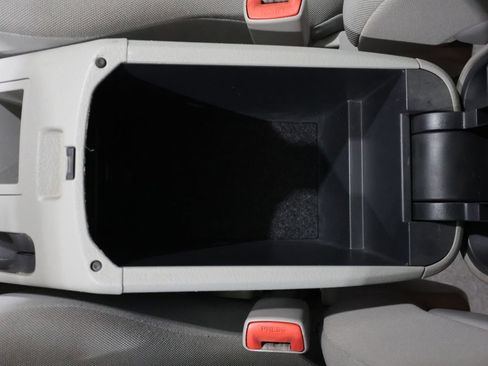 Used 2011 Toyota RAV4 4WD w/ Upgrade Value Pkg image 29
