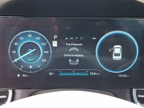 Used 2024 Hyundai Elantra SEL FWD image 19