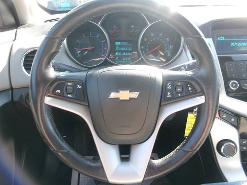 Used 2014 Chevrolet Cruze LT FWD image 21