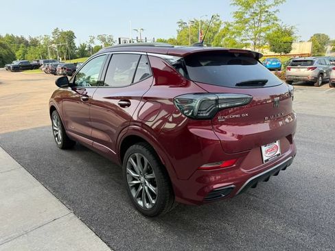 Used 2024 Buick Encore GX Avenir w/ Avenir Technology Package AWD/4WD image 3