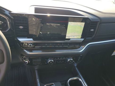 New 2026 GMC Sierra 1500 Elevation image 14