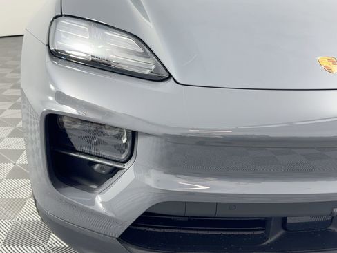 New 2026 Porsche Macan Electric RWD image 11