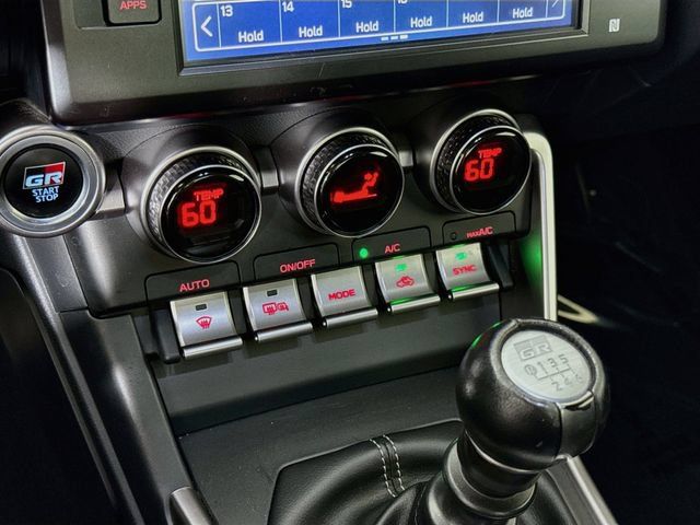 Used 2025 Toyota GR86 Premium w/ ALL Weather Mat Package (TMS) RWD image 15