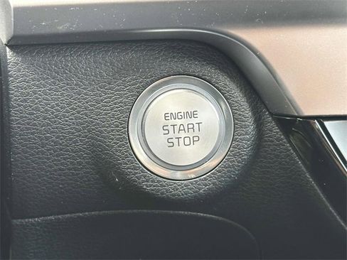 Certified 2025 Kia Telluride S image 21