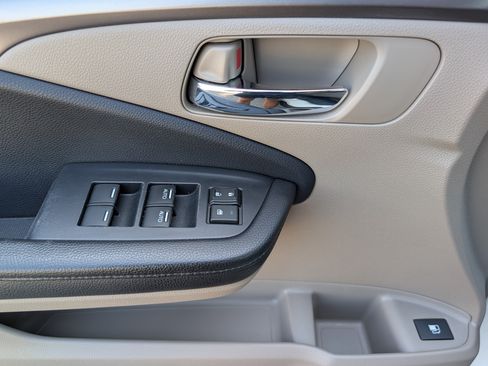 Used 2016 Honda Pilot EX image 15