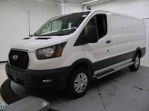 Used 2024 Ford Transit 250 Low Roof w/ Exterior Upgrade Package image 8
